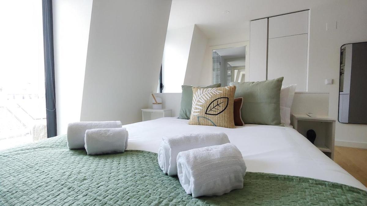 Amazing Stylish W Ac Balcony Elevator Apartamento *